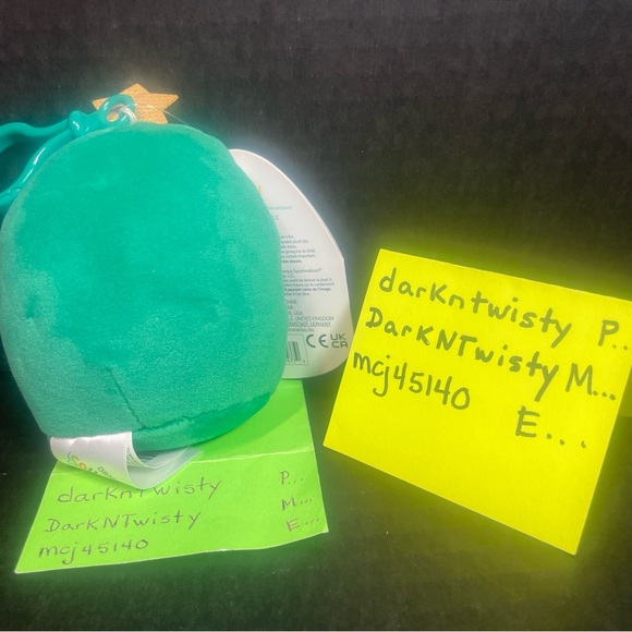 BNWT JOHAN CHRISTMAS TREE SQUISHMALLOW IN MYSTERY CONTAINER - Picture 3 of 9